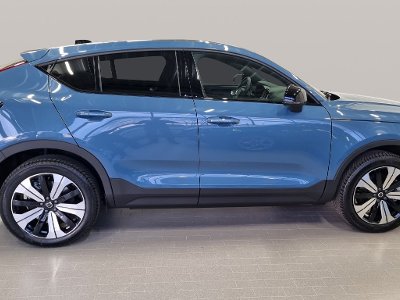 VOLVO C40