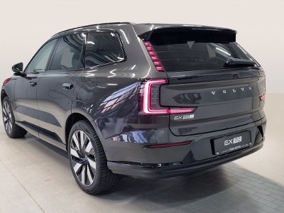 VOLVO EX90